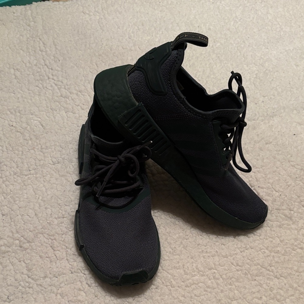 Adidas NMD R1 Mineral Green